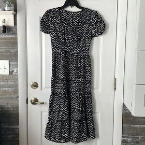 Women's Flowy Dress Short Puff Sleeve, Square Neck, Medium